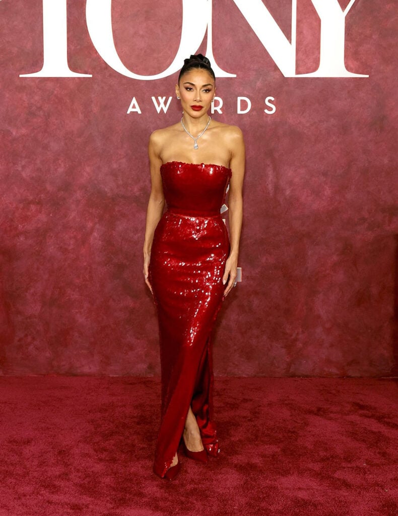 Tony Awards 2025: Red Carpet Glamour and Theatrical Flair - изображение 4