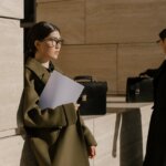 Power-Dressing за зимата: Блейзър и палто – комбинацията, която командва (и доза дързост)