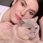 От котешки поглед до култов класик: Как „Betty Palette“ на Lisa Eldridge превърна вдъхновението от котка в революция в красотата